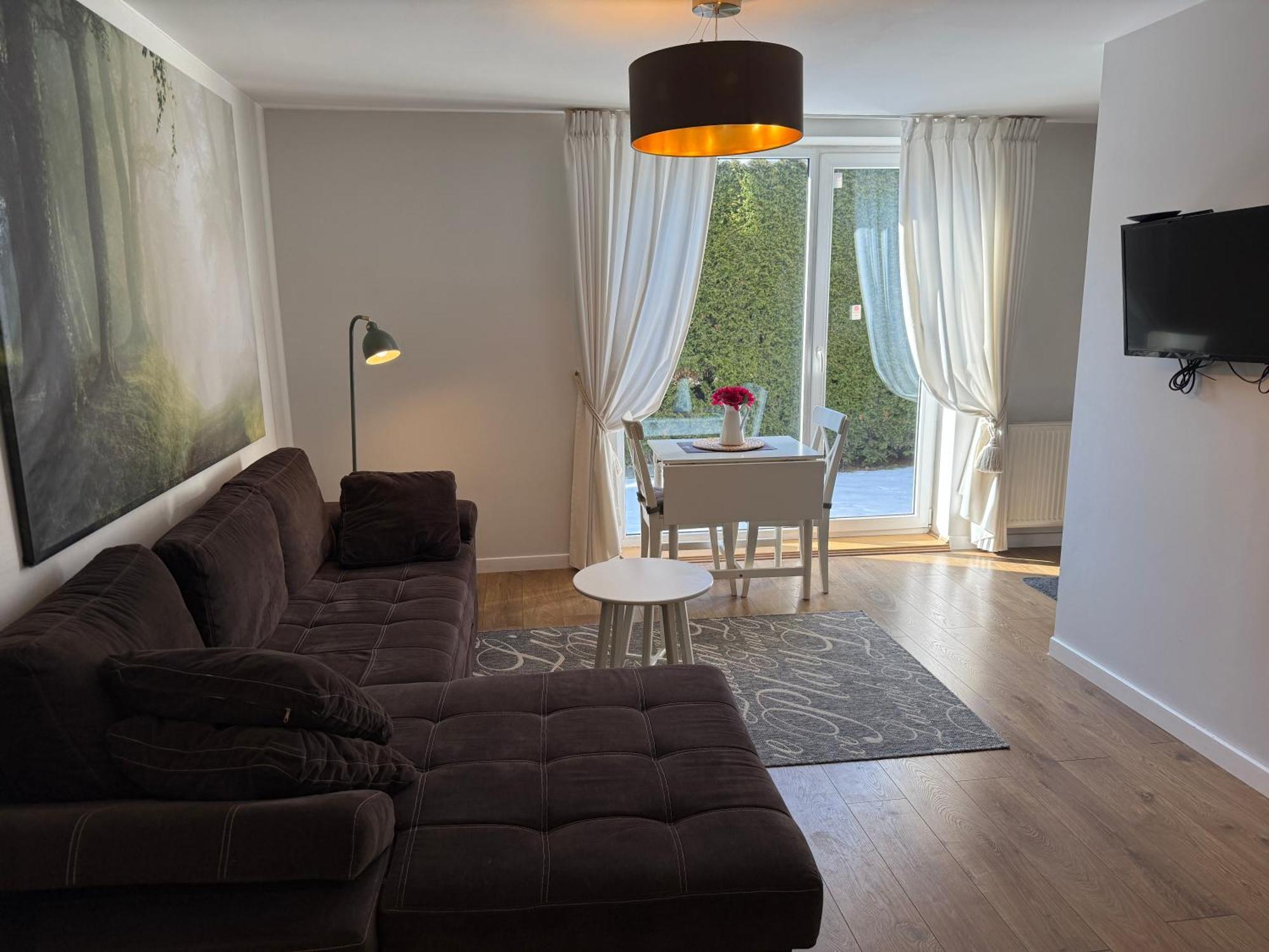 Cozy Garden Free Parking Apartment วิลนีอุส ภายนอก รูปภาพ